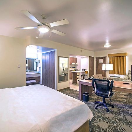 Holiday Inn & Suites Chihuahua Expo By Ihg Eksteriør bilde