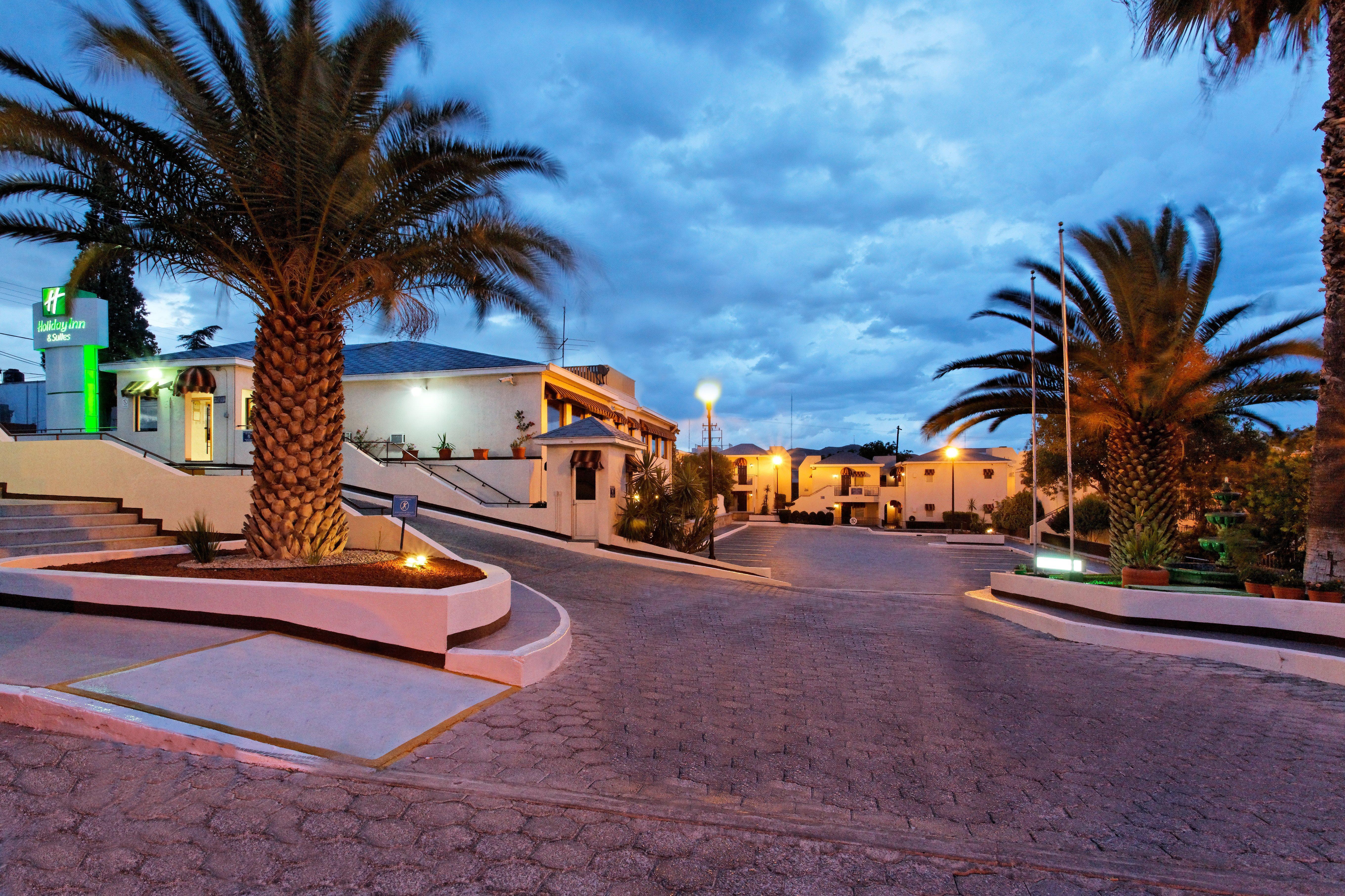 Holiday Inn Hotel & Suites Chihuahua By Ihg Eksteriør bilde