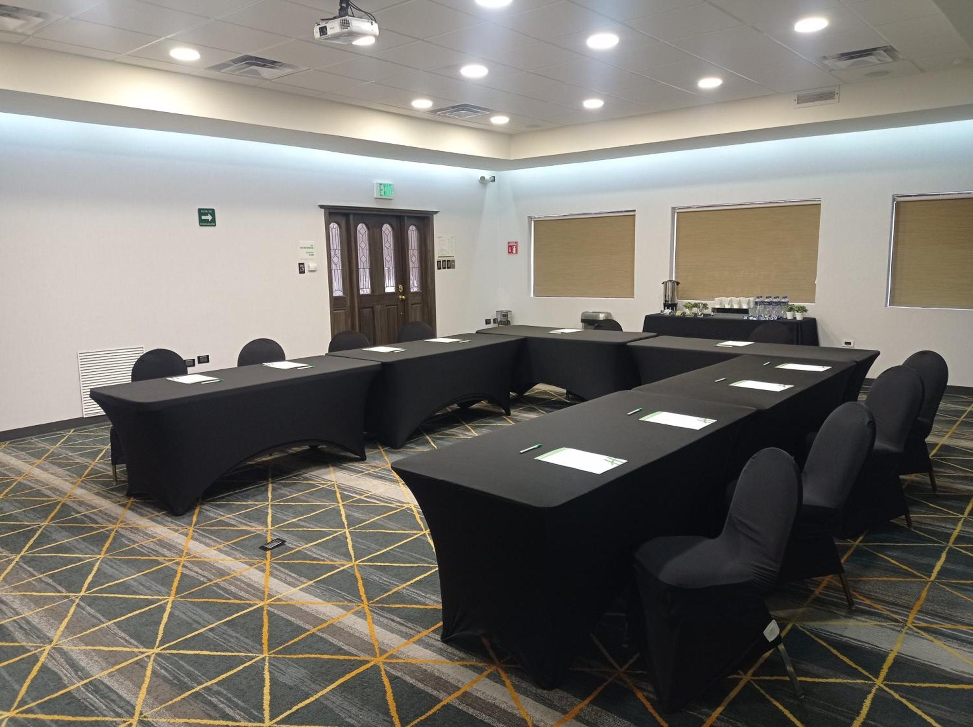 Holiday Inn Hotel & Suites Chihuahua By Ihg Eksteriør bilde