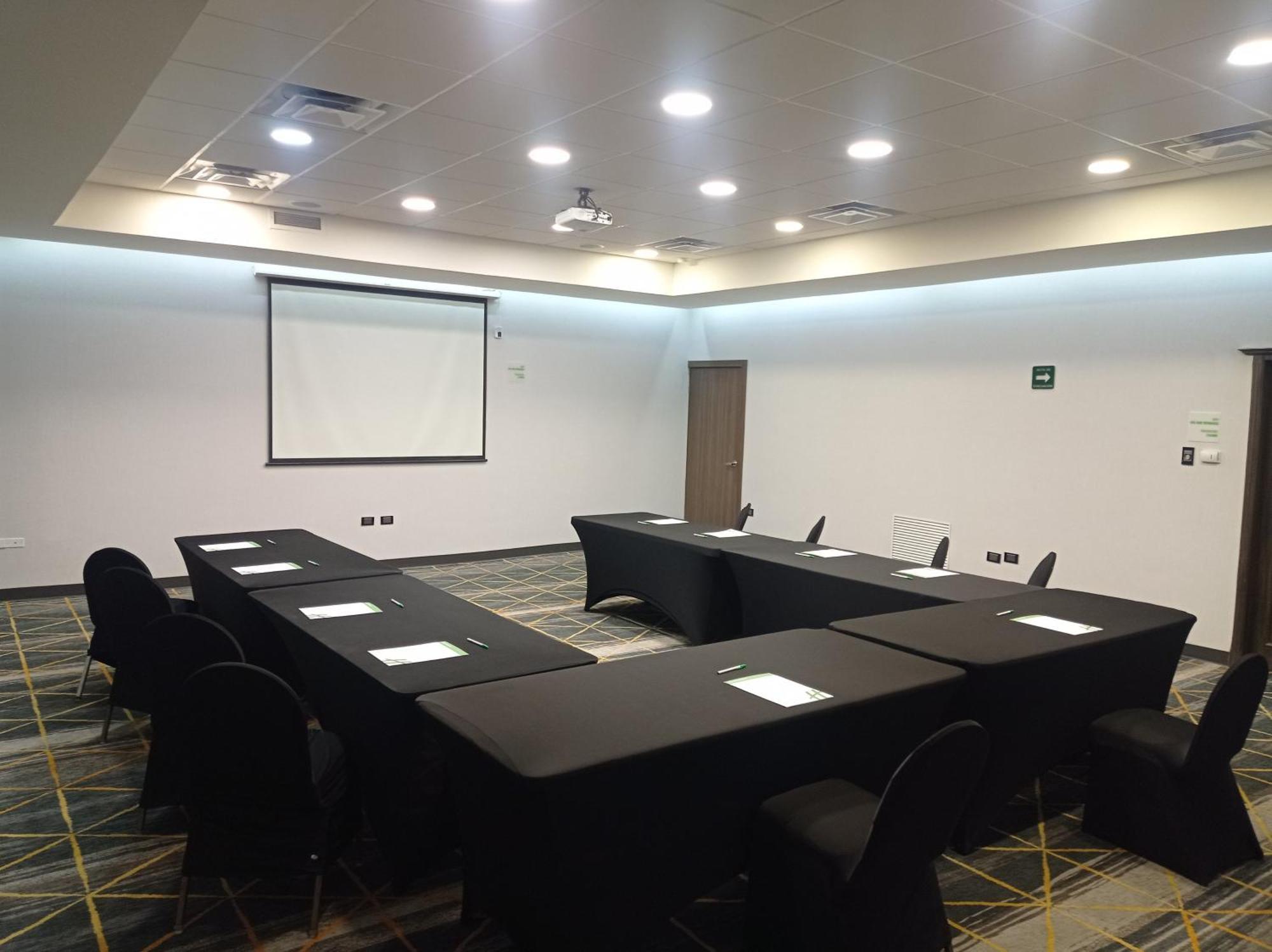 Holiday Inn Hotel & Suites Chihuahua By Ihg Eksteriør bilde